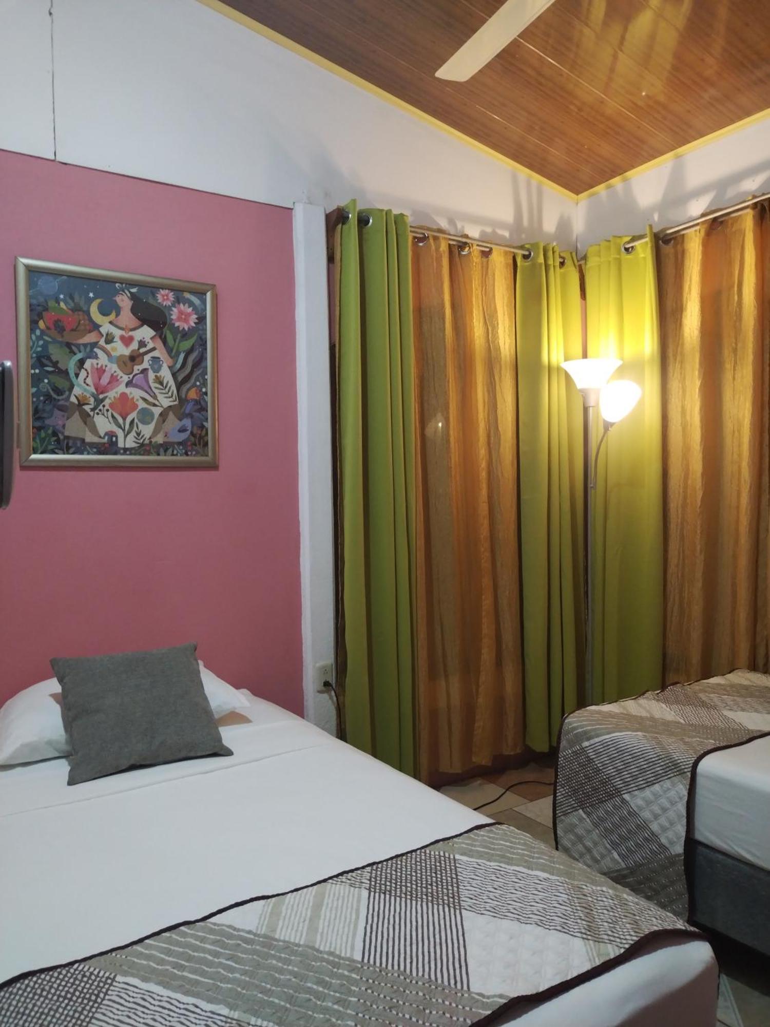 Villa Gabriela, Casa Tucan Liberia Bilik gambar